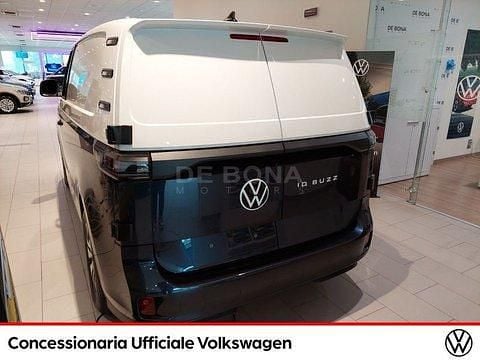 Usata VW ID. Buzz 150 kW (204 CV) 2023 Bianco candy/starlight blue me Monovolume