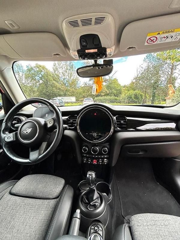 Usata Mini Cooper Classic 136 CV (100 kW) 2021 Rosso Utilitaria