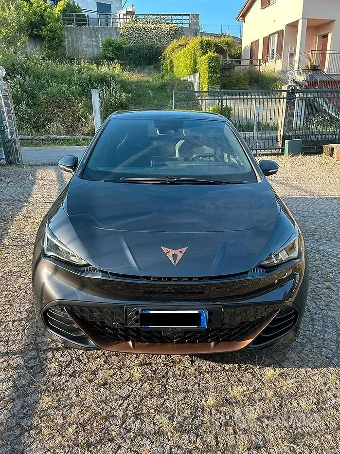 Usata Cupra Born e-Boost 69 kW (95 CV) 2023 Grigio Utilitaria