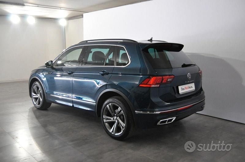 Usata VW Tiguan R-line 150 CV (110 kW) 2021 Blu SUV