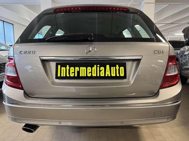 Usata Mercedes C220 Elegance 170 CV (125 kW) 2008 Grigio Station wagon