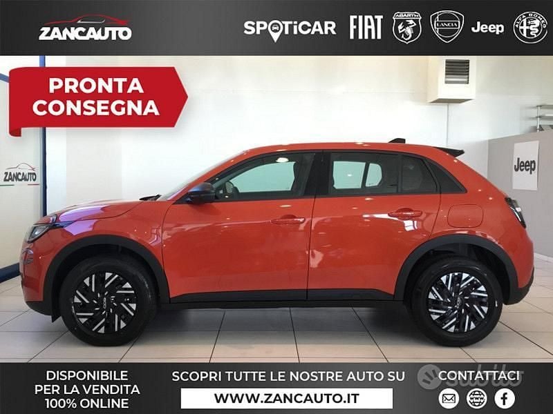 Nuova Fiat 600 Pop 110 CV (80 kW) 2025 Arancione Berlina