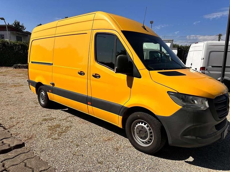 Usata Mercedes Sprinter 116 CV (85 kW) 2021 Giallo Furgone