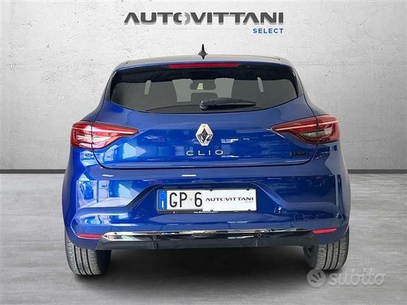 Usata Renault Clio V Techno 145 CV (106 kW) 2023 Blu chiaro Berlina