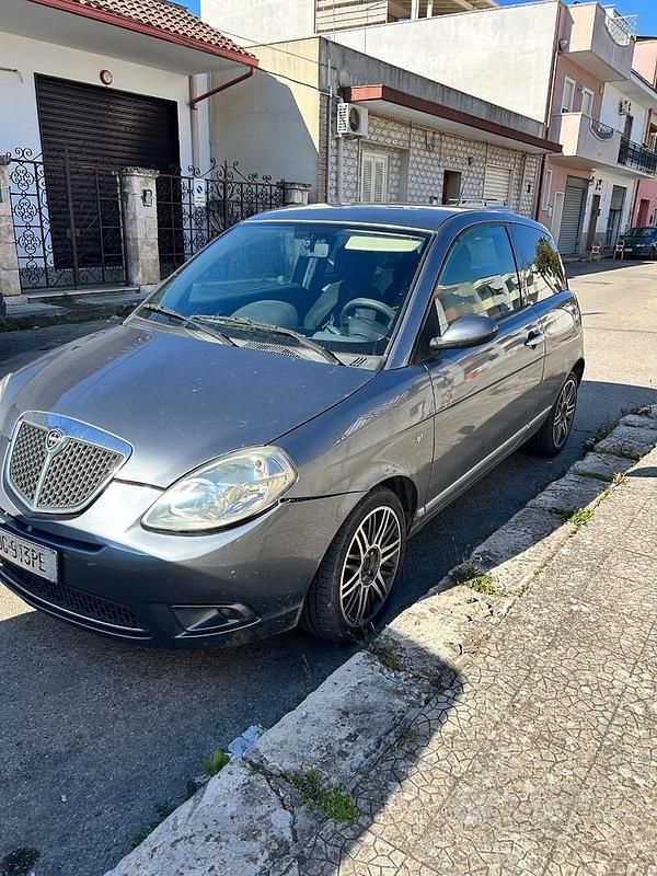 Usata Lancia Ypsilon 2007 Grigio Utilitaria