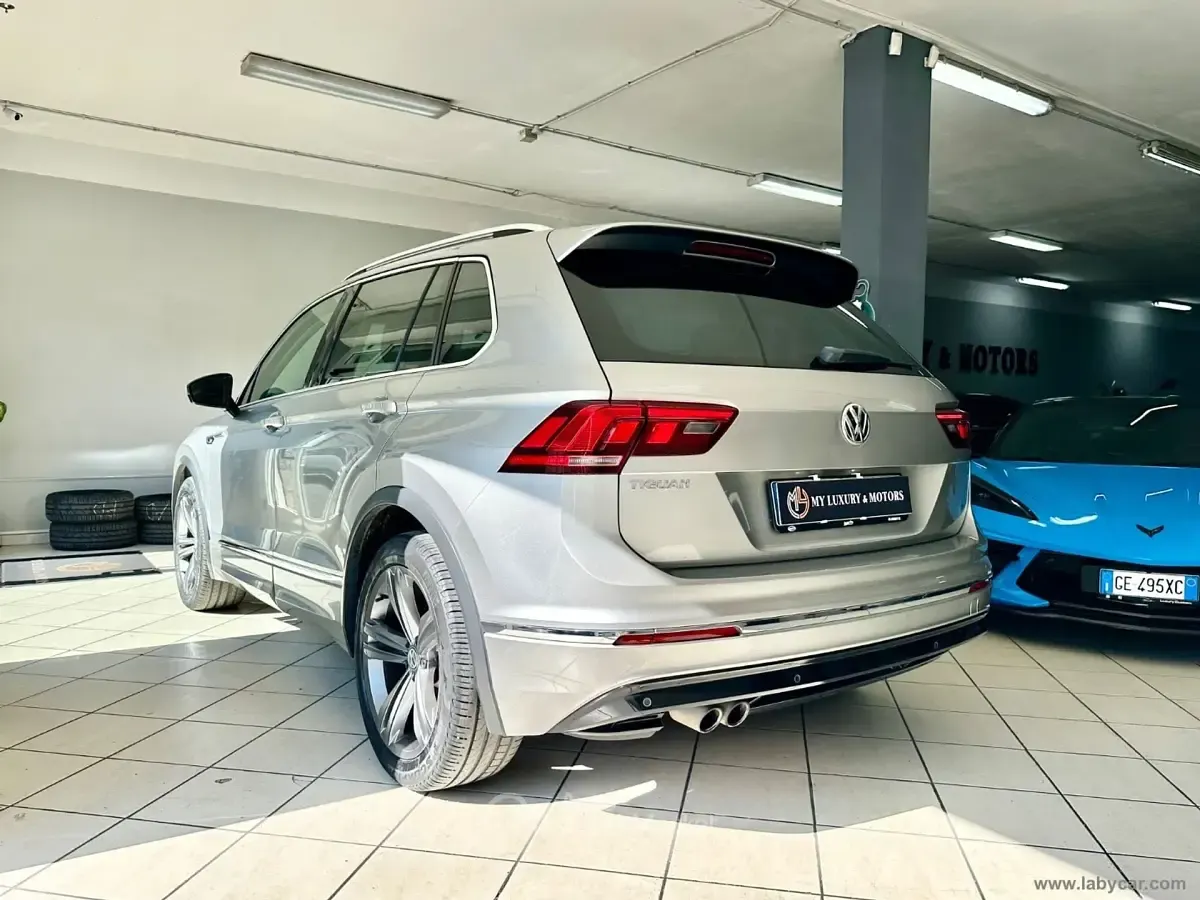 Gebraucht VW Tiguan Sport 125 PS (91 kW) 2018 Grau SUV