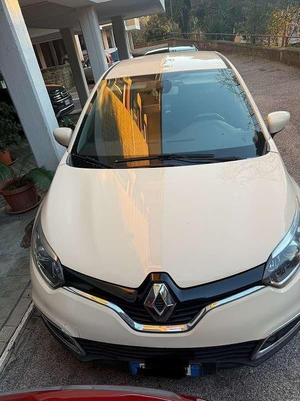 Usata Renault Captur 90 CV (66 kW) 2014 SUV