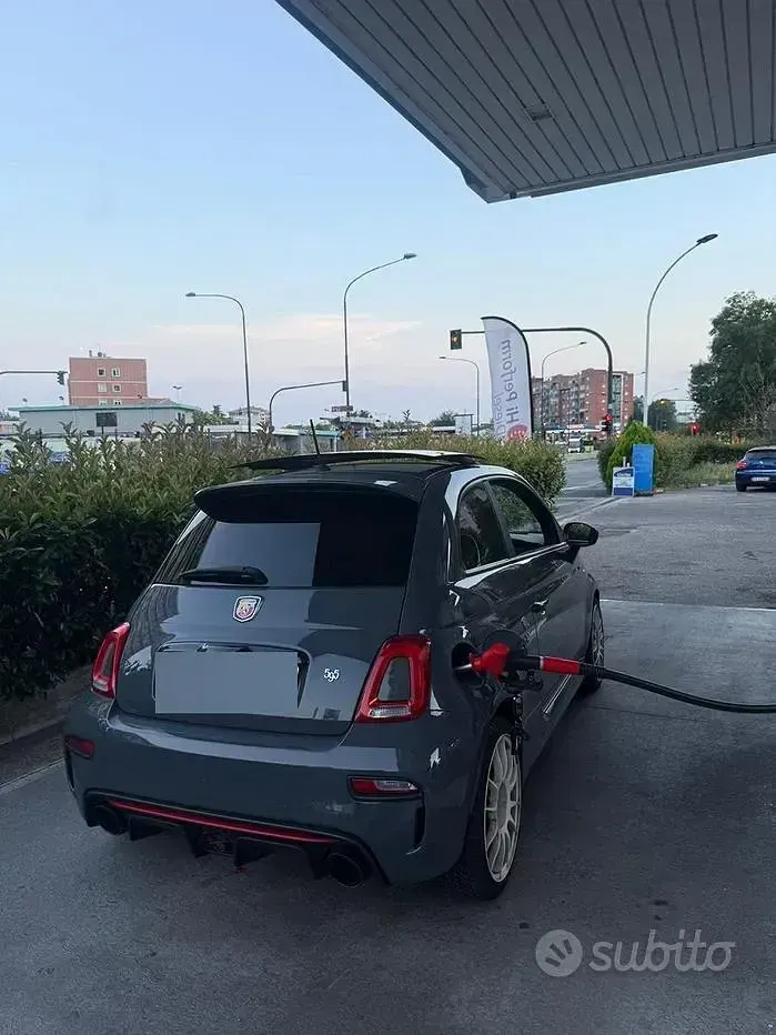 Usata Abarth 500 145 CV (106 kW) 2018 Grigio Berlina