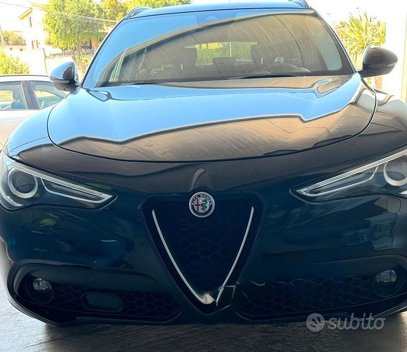 Nero Usata 2019 Alfa Romeo Stelvio SUV | 18.000 € - Immagine 1/4