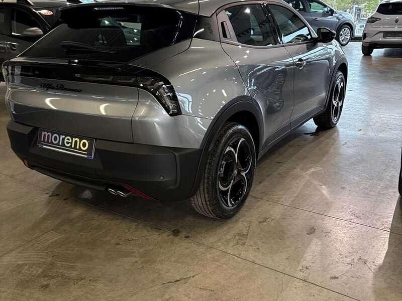 Nuova Alfa Romeo Junior 145 CV (106 kW) 2025 Grigio SUV