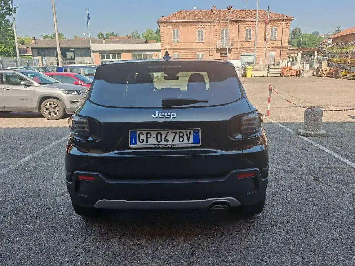 Usata Jeep Avenger Summit 101 CV (74 kW) 2023 Nero SUV