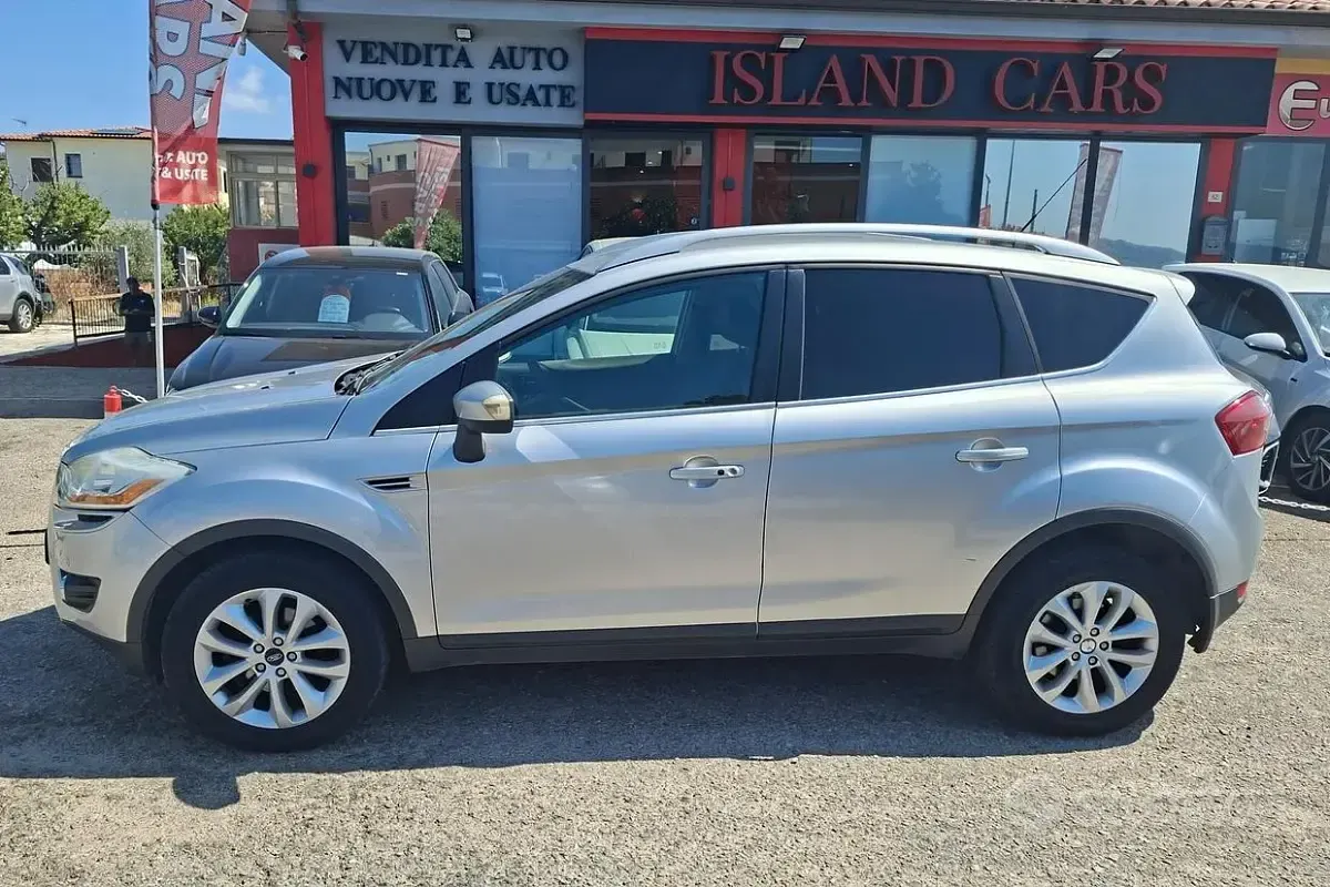 Usata Ford Kuga 163 CV (119 kW) 2011 Grigio SUV