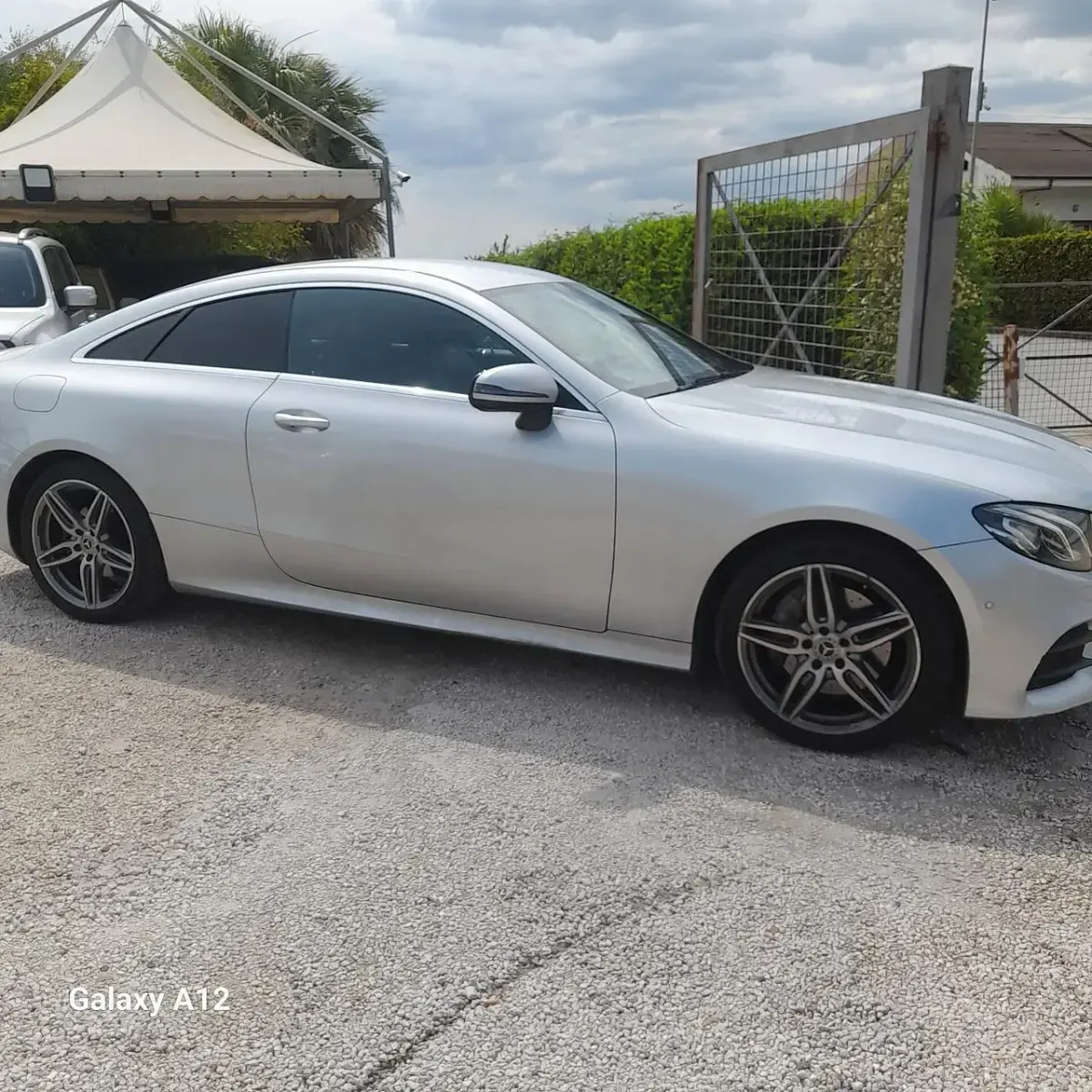 Usata Mercedes E220 Premium Plus 194 CV (142 kW) 2018 Argento Coupé