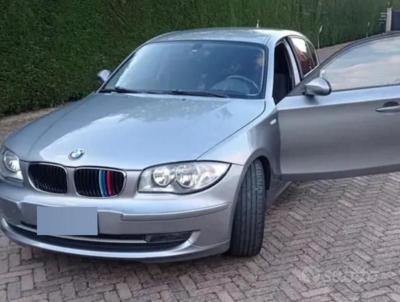 Usata BMW 118 143 CV (105 kW) 2009 Grigio Utilitaria