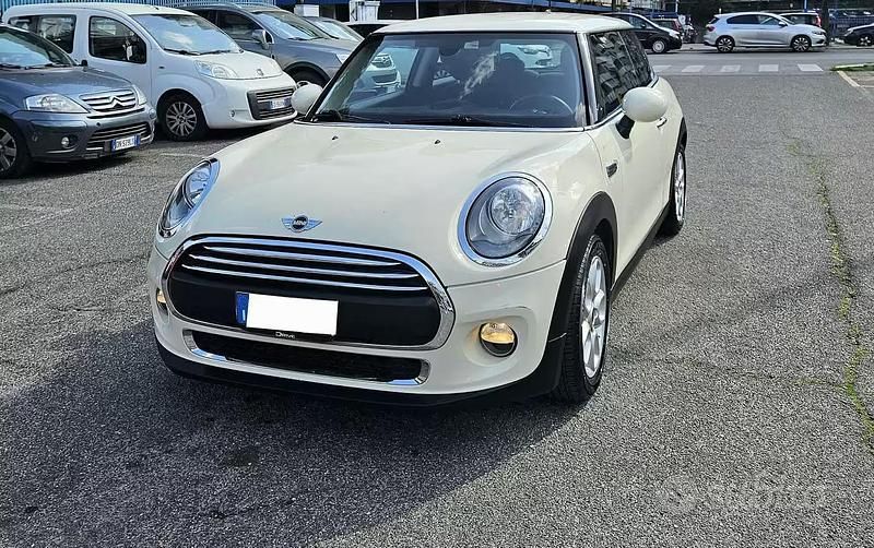 Usata Mini ONE 102 CV (75 kW) 2014 Bianco Utilitaria