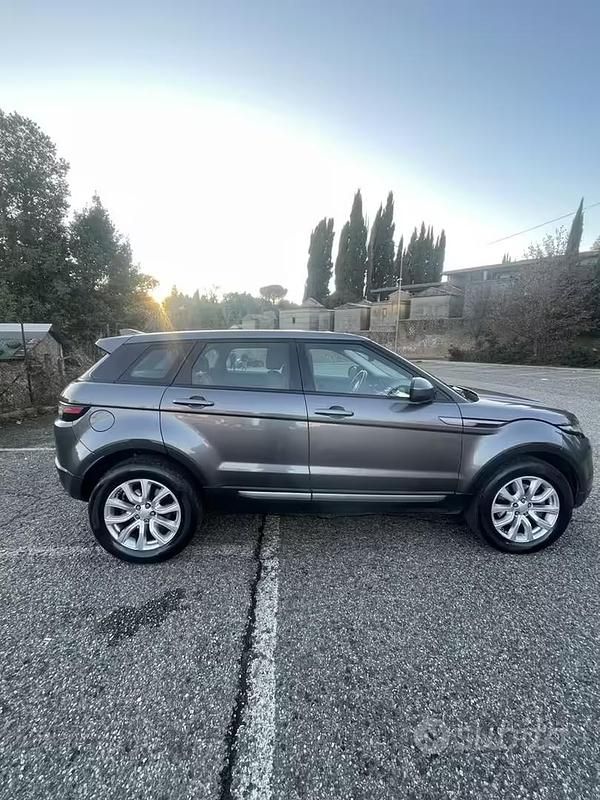 Usata Land Rover Range Rover evoque HSE Dynamic 150 CV (110 kW) 2016 Grigio SUV