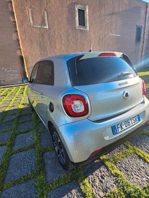 Usata Smart ForFour Passion 71 CV (52 kW) 2016 Utilitaria