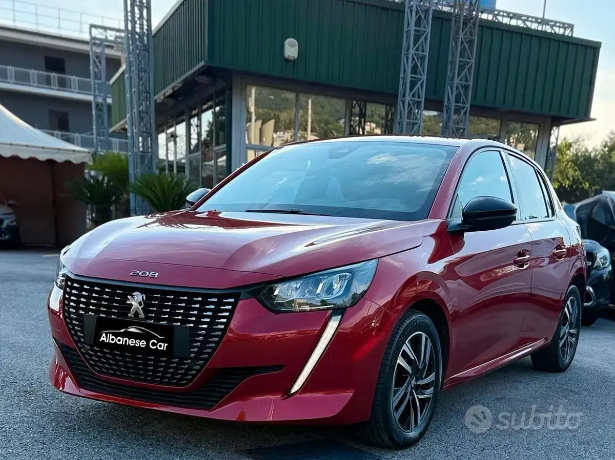 Usata Peugeot 208 Allure 101 CV (74 kW) 2022 Rosso Utilitaria