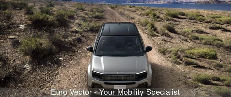 Nuova Jeep Avenger Altitude 101 CV (74 kW) 2025 Grigio SUV