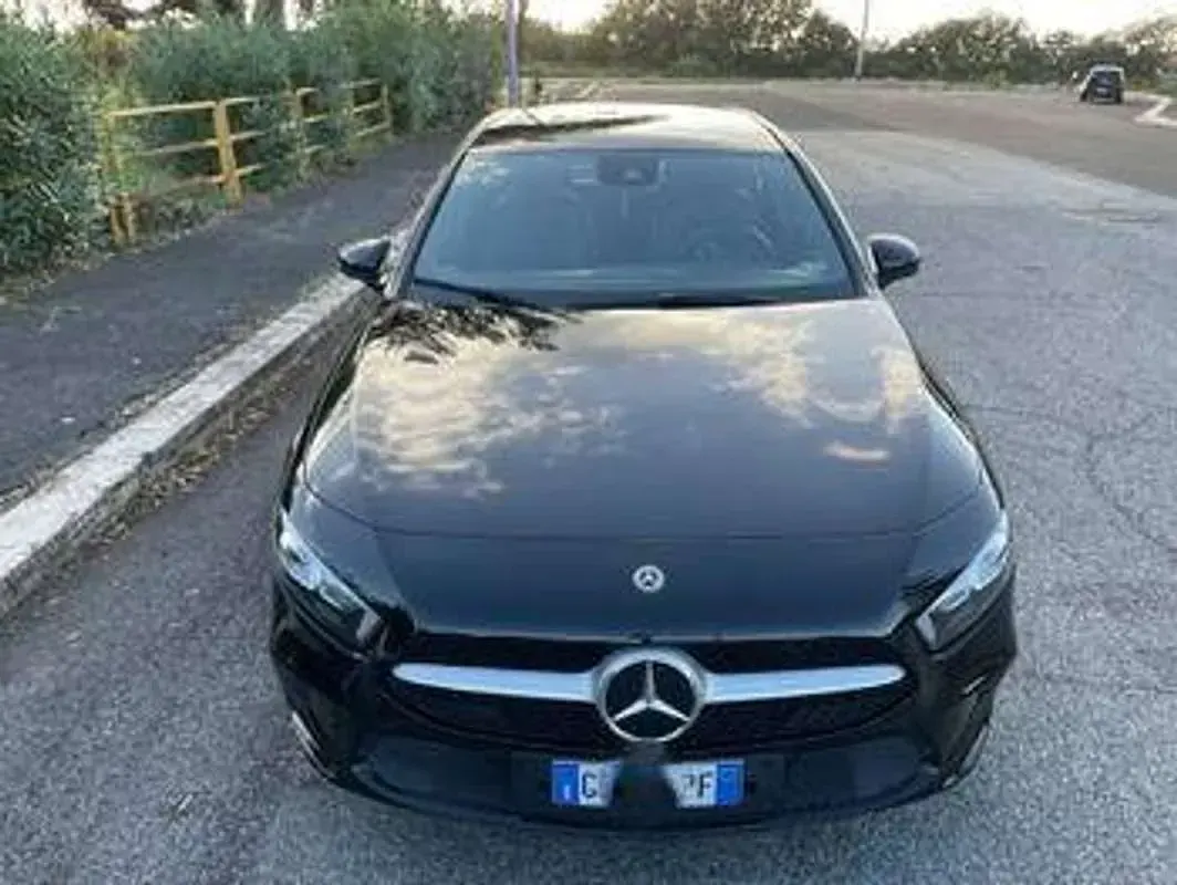 Usata Mercedes A180 Business 136 CV (100 kW) 2020 Nero Berlina