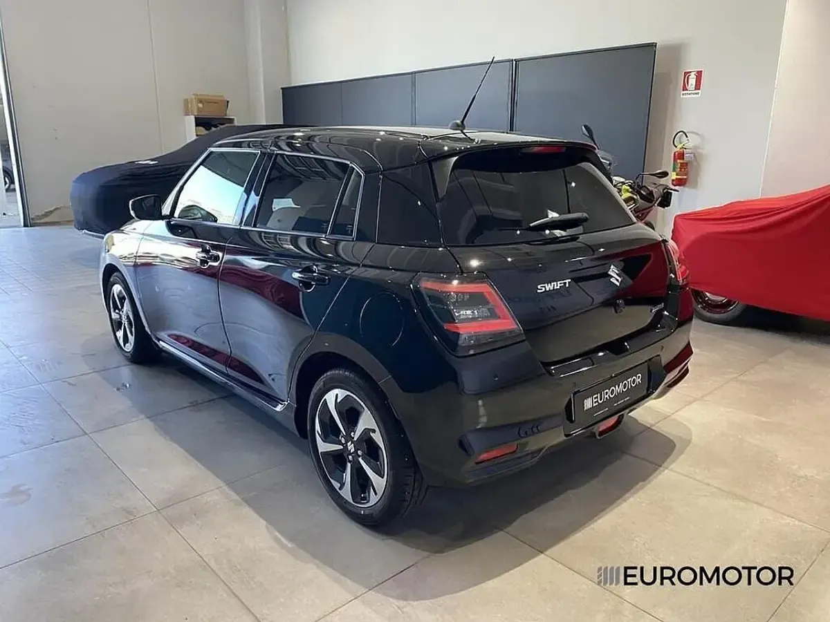 Usata Suzuki Swift 82 CV (60 kW) 2025 Nero Utilitaria
