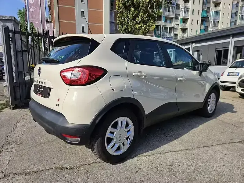 Gebraucht Renault Captur 90 PS (66 kW) 2015 Beige SUV