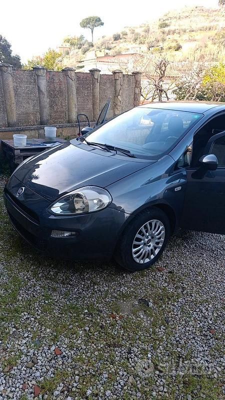 Usata Fiat Punto Evo Emotion 105 CV (77 kW) 2013 Grigio Utilitaria