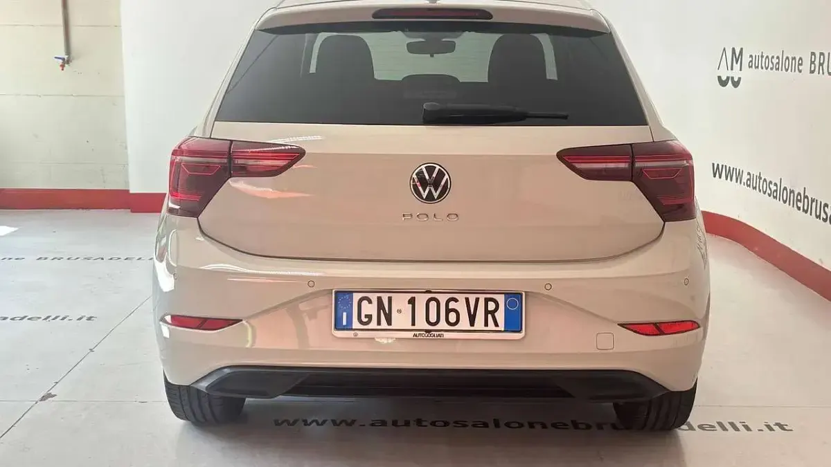 Usata VW Polo IQ Drive 95 CV (69 kW) 2023 Ascot grey Utilitaria