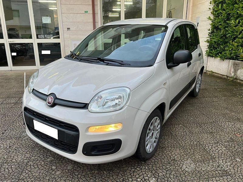 Usata Fiat Panda 69 CV (50 kW) 2017 Beige Utilitaria