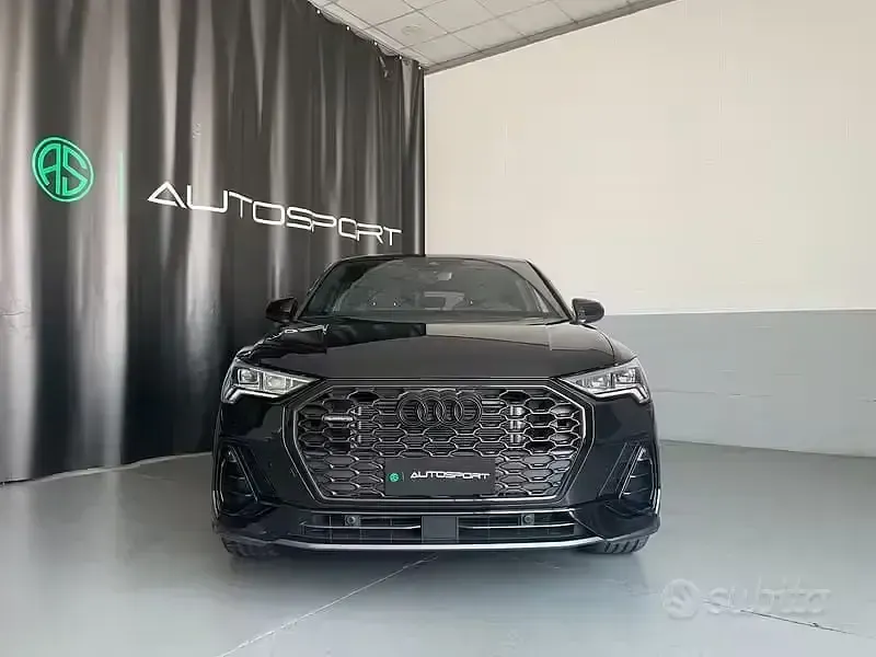 Usata Audi Q3 Sportback S-Line 199 CV (146 kW) 2025 Nero SUV