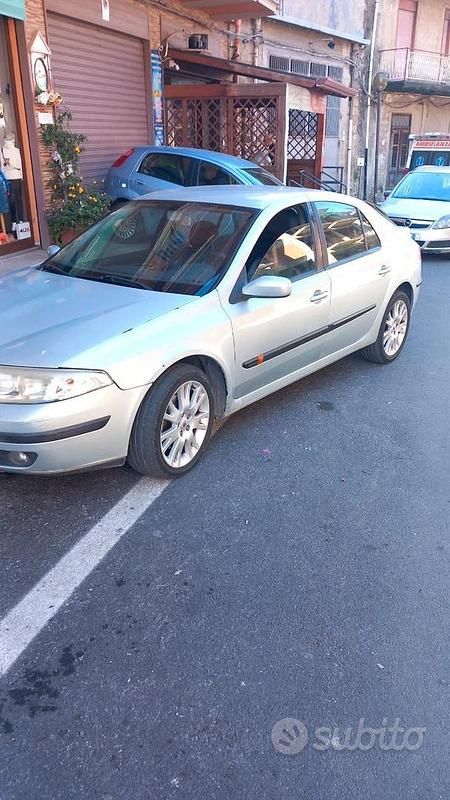 Usata 2003 Renault Laguna II Dynamique Berlina | 3000 € - Immagine 1/4