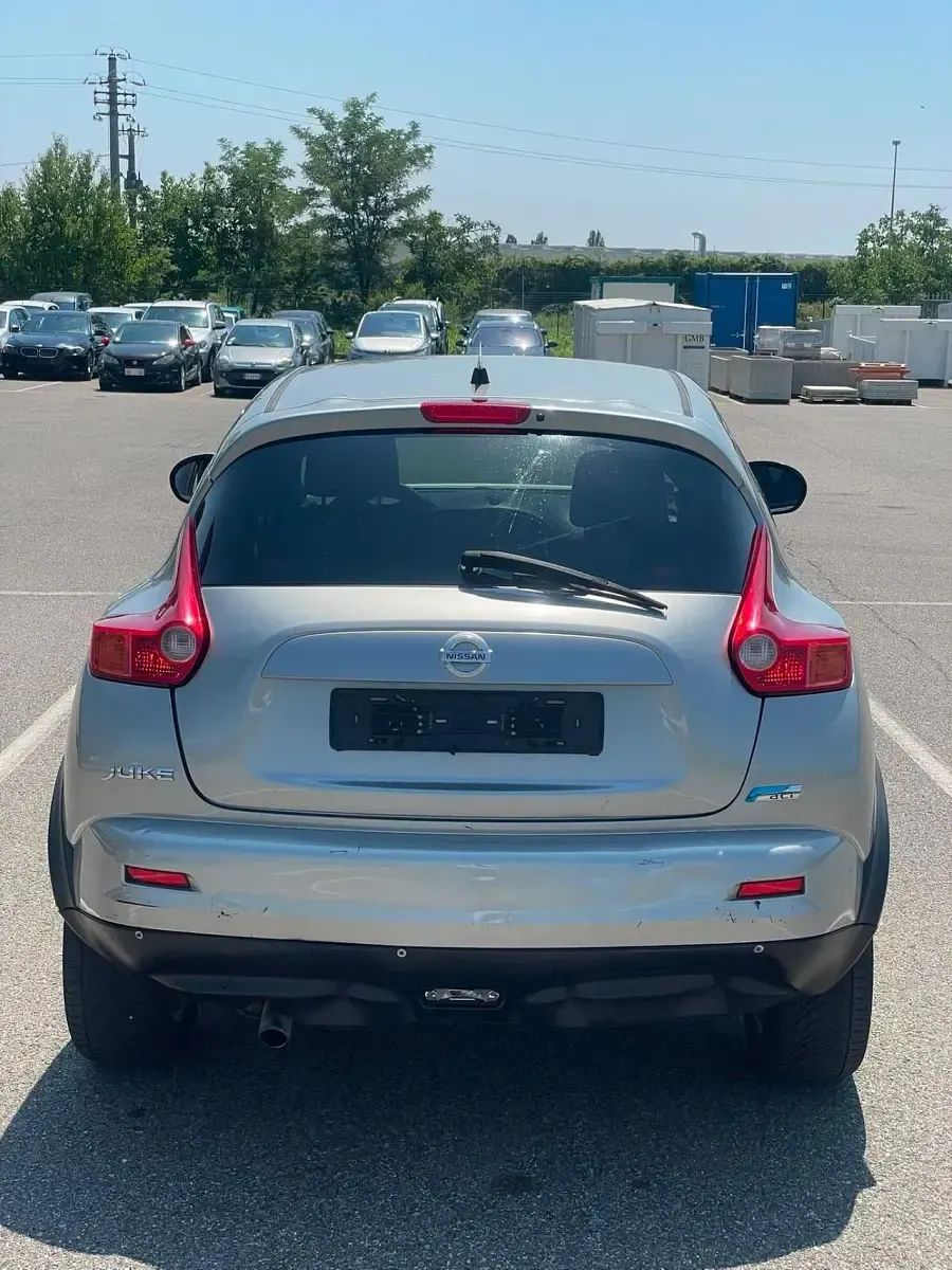 Usata Nissan Juke 106 CV (77 kW) 2010 Argento SUV