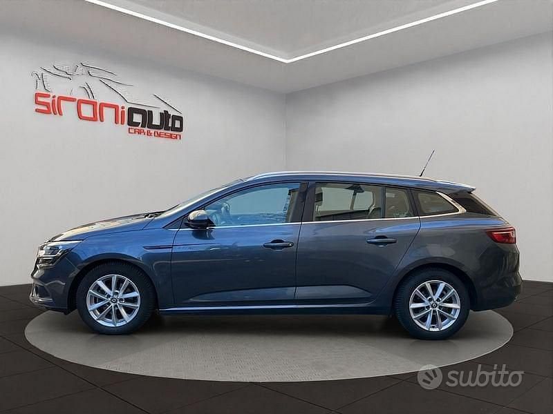 Usata Renault Mégane GrandTour Business 116 CV (85 kW) 2019 Grigio scuro Station wagon