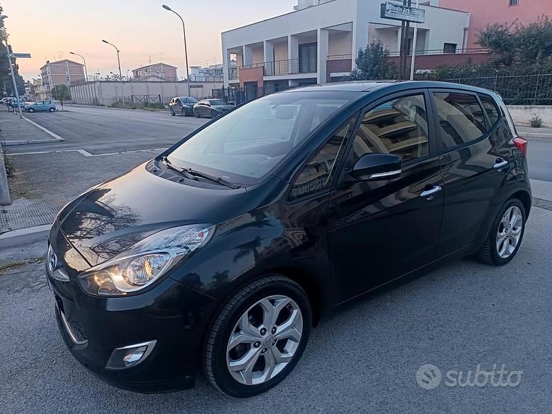 Usata Hyundai ix20 Style 90 CV (66 kW) 2011 Nero Utilitaria