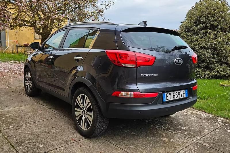 Usata Kia Sportage 116 CV (85 kW) 2015 Grigio SUV