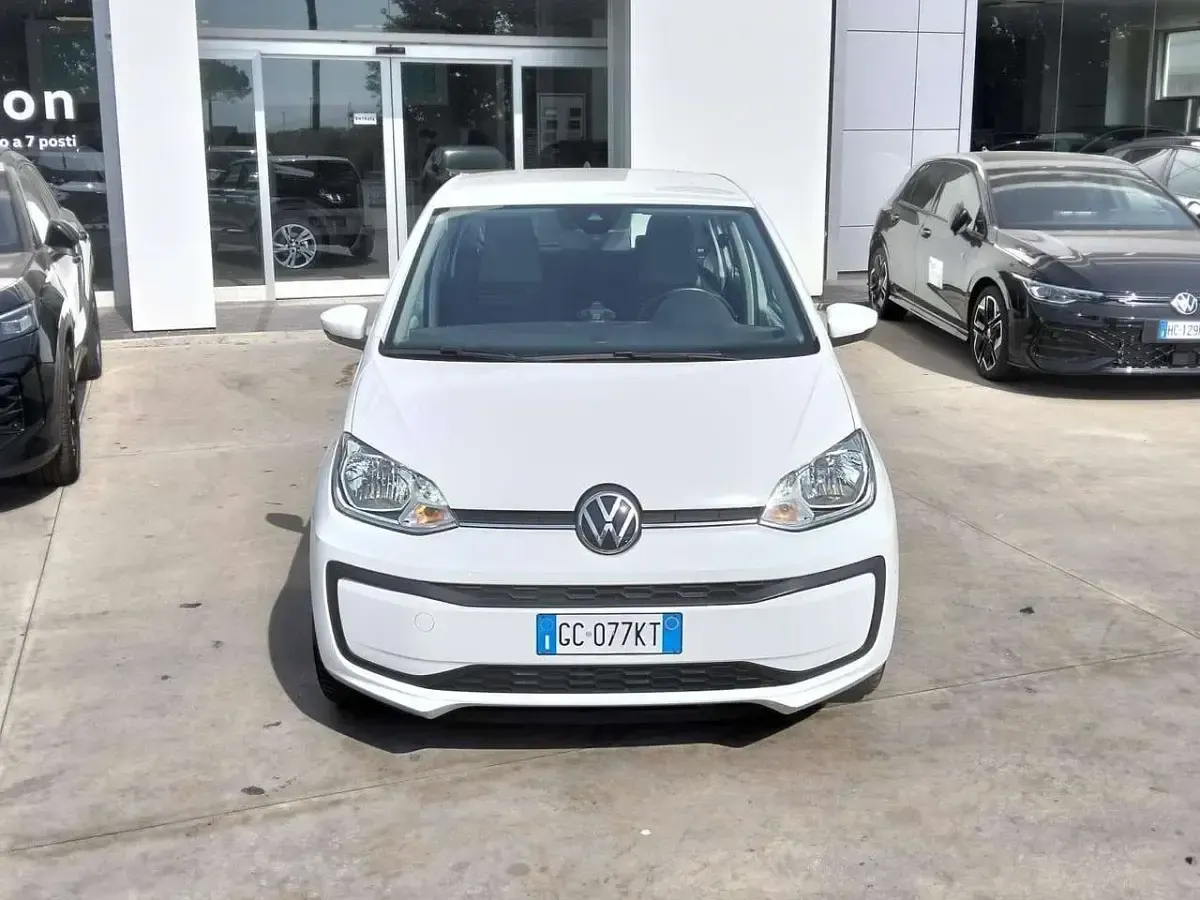 Usata VW up! Move 65 CV (47 kW) 2020 Pure white Utilitaria