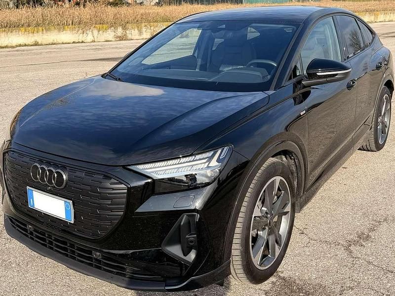 Usata Audi Q4 Sportback e-tron S-Line 77 kW (105 CV) 2025 Nero SUV