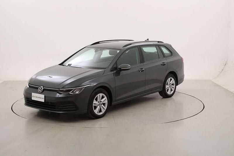 Usata VW Golf VIII Life 116 CV (85 kW) 2021 Grigio Station wagon