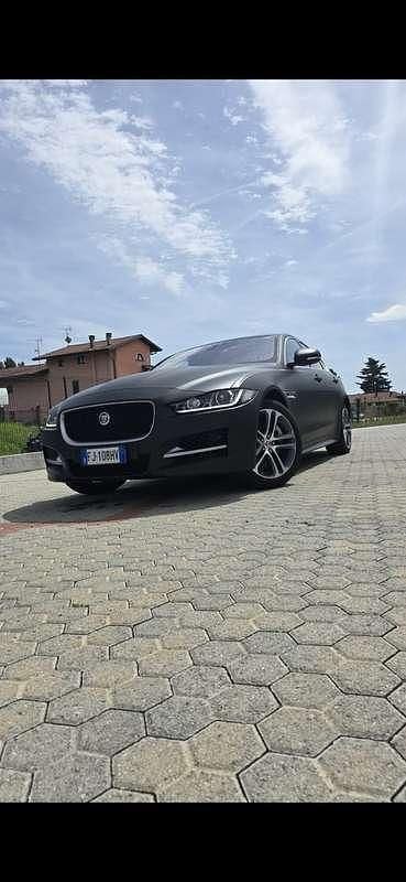 Usata Jaguar XE R-Sport 179 CV (131 kW) 2018 Berlina