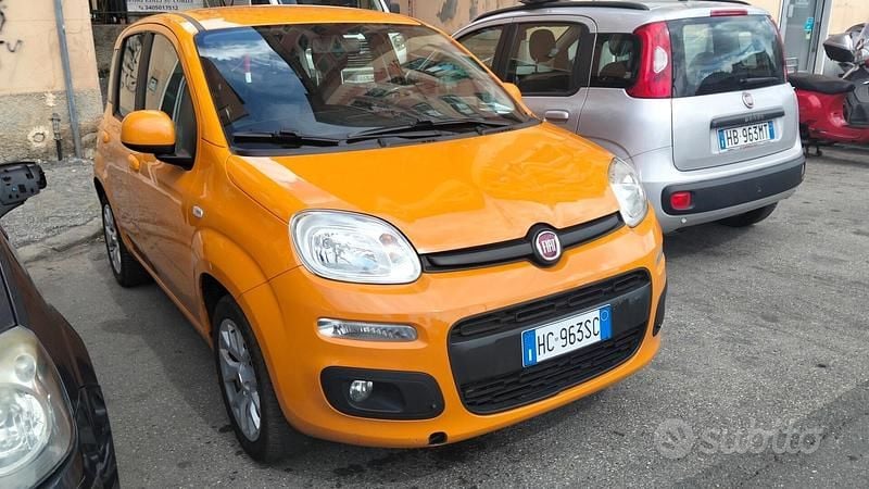 Usata Fiat Panda Lounge 69 CV (50 kW) 2017 Arancione Utilitaria