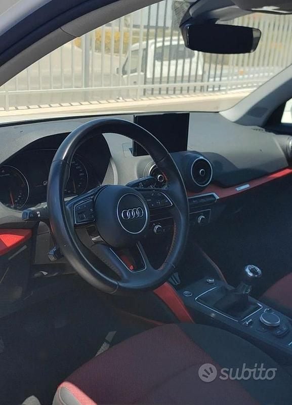 Usata Audi Q2 Advanced 116 CV (85 kW) 2017 Bianco SUV