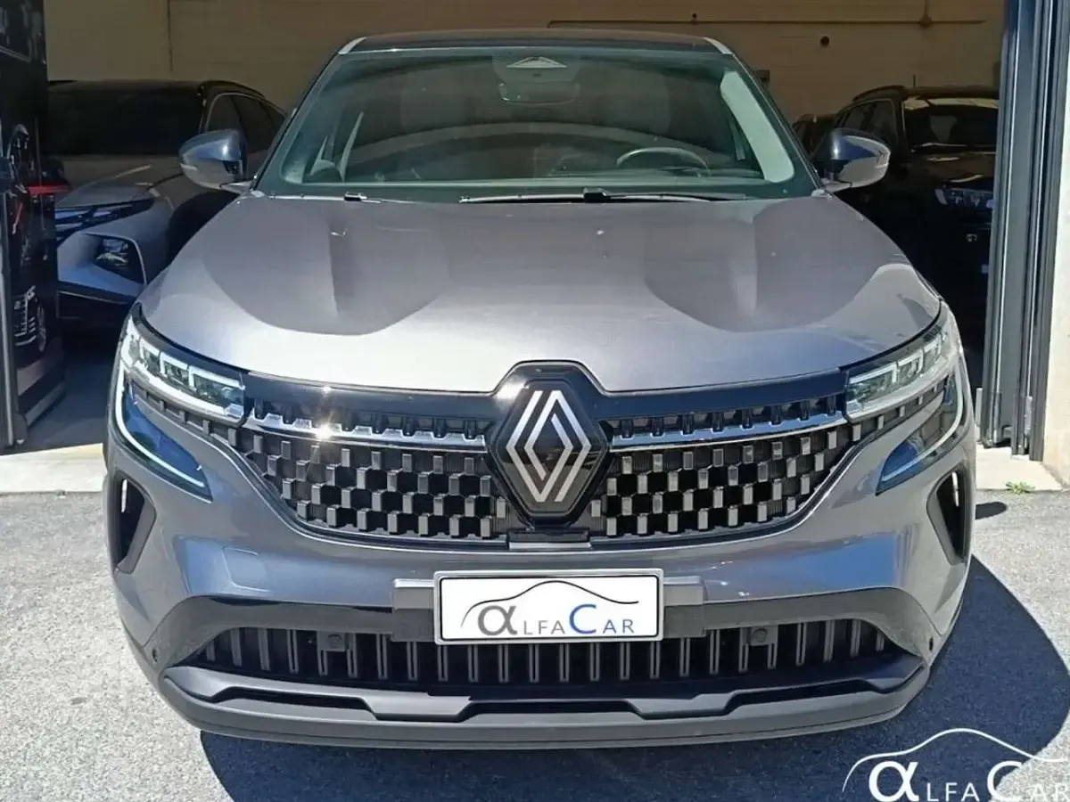 Usata Renault Austral Techno 131 CV (96 kW) 2023 Grigio scisto SUV