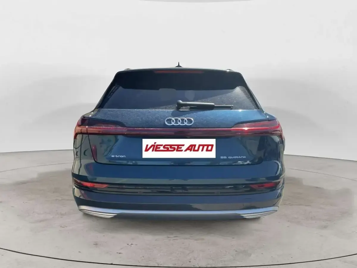 Usata Audi e-tron Advanced 225 kW (307 CV) 2021 Nero SUV