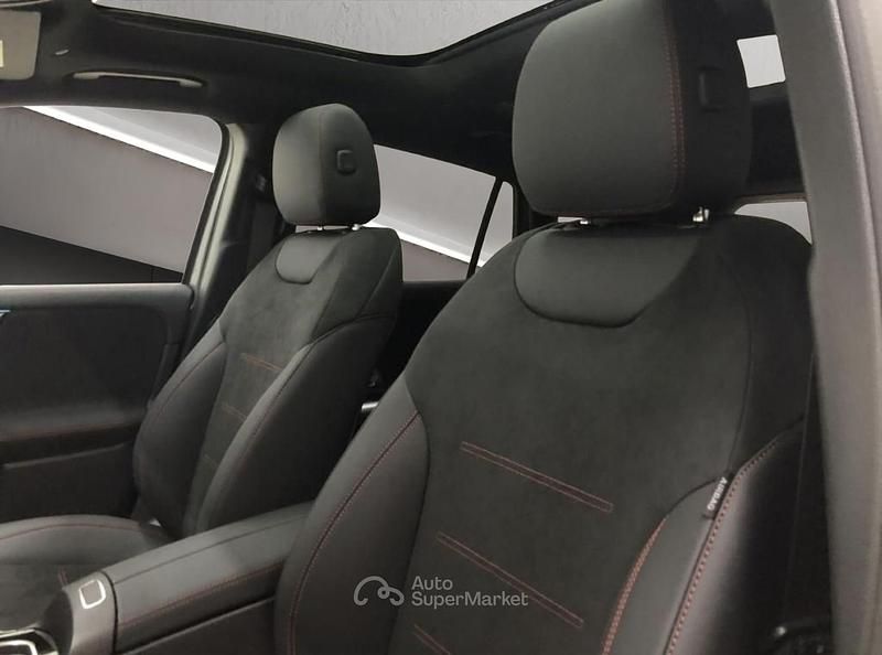 Usata Mercedes GLA200 AMG 151 CV (111 kW) 2024 Gray SUV