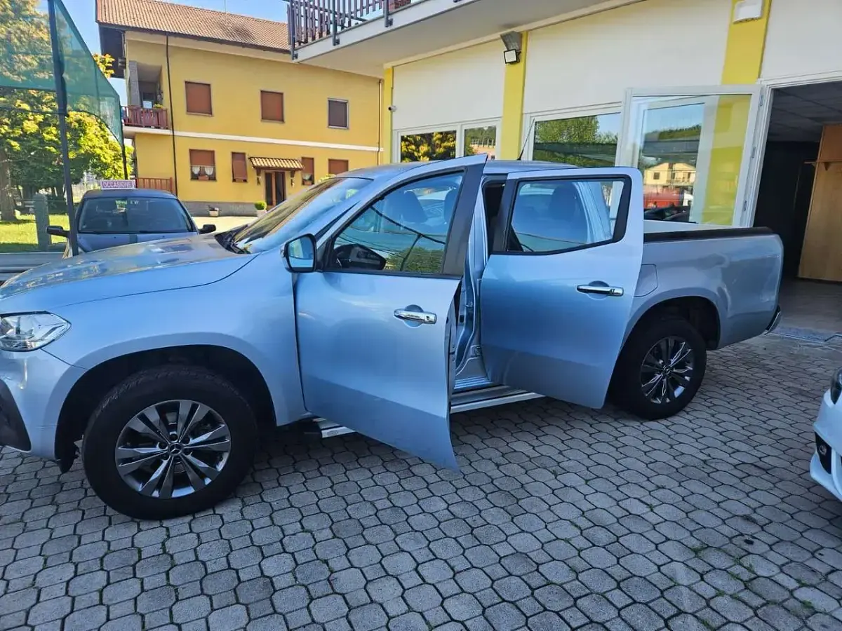 Usata Mercedes X250 Business 190 CV (139 kW) 2019 Argento Pick-up