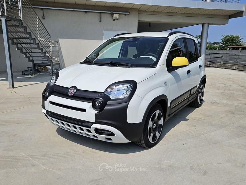 Nuova Fiat Panda Cross Cross 65 CV (47 kW) 2026 Other Utilitaria