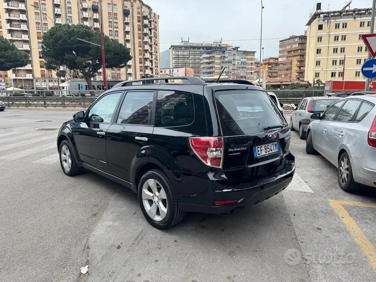 Usata Subaru Forester 147 CV (108 kW) 2009 Nero SUV