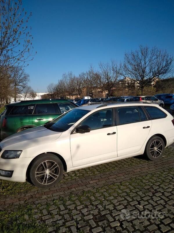 Usata Skoda Octavia 122 CV (89 kW) 2016 Bianco Station wagon