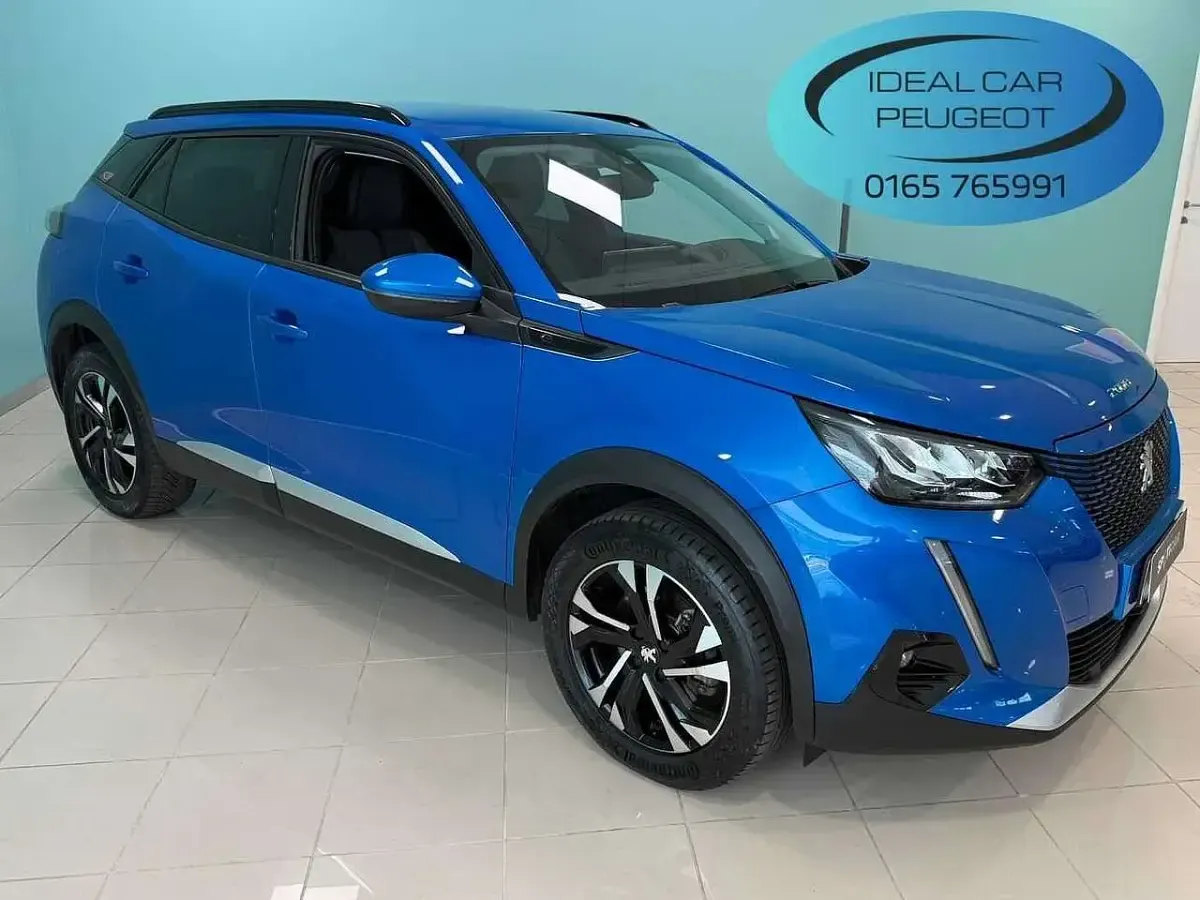 Usata Peugeot e-2008 Allure 56 kW (77 CV) 2021 Blu/azzurro SUV
