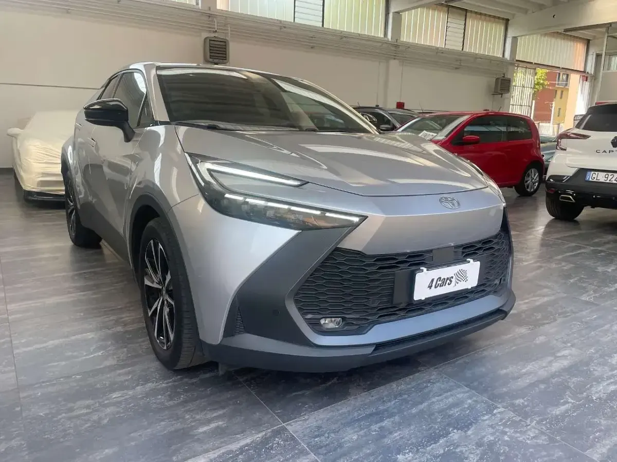 Usata Toyota C-HR+ Trend 72 kW (98 CV) 2025 Grigio SUV